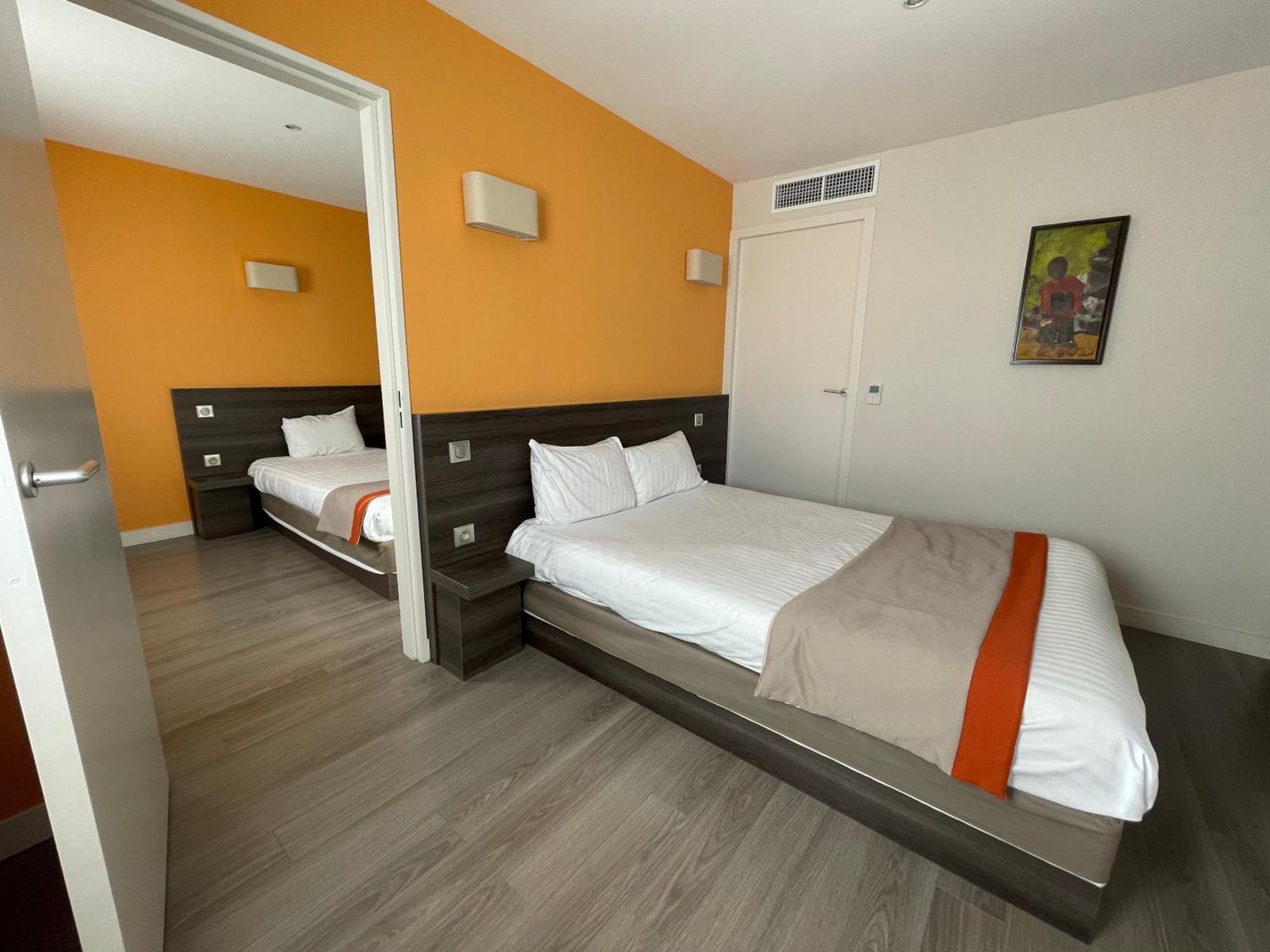 Hotel Valpre Écully Kültér fotó
